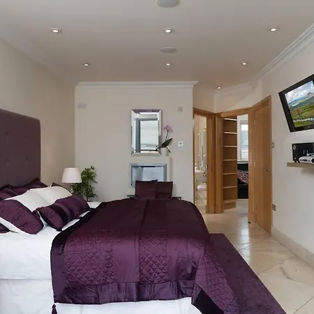 Luxury Center Penthouse - Location Apartment *
